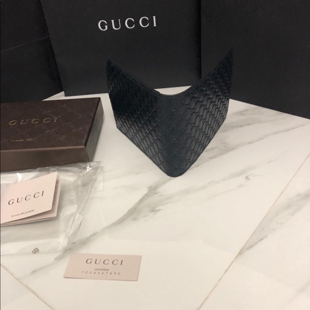 Gucci - Picture 4 of 8